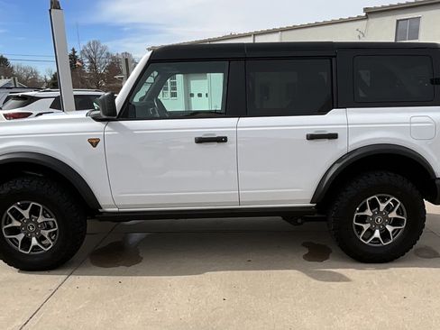 Used 2025 Ford Bronco Badlands AWD/4WD image 8