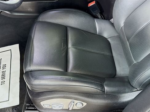 Certified 2020 Porsche Macan image 13