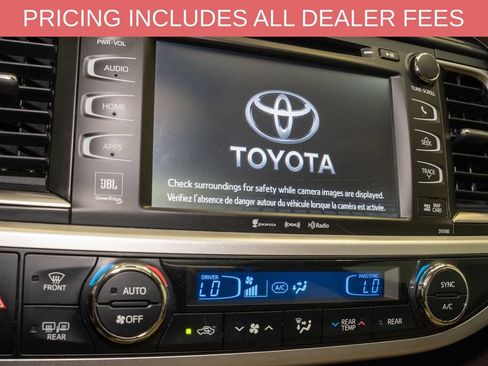 Used 2018 Toyota Highlander Limited FWD image 15