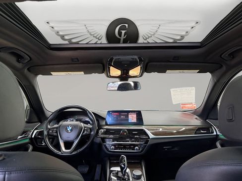 Used 2019 BMW 530i RWD image 23