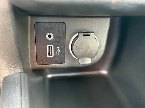 Used 2024 Nissan Kicks S image 15