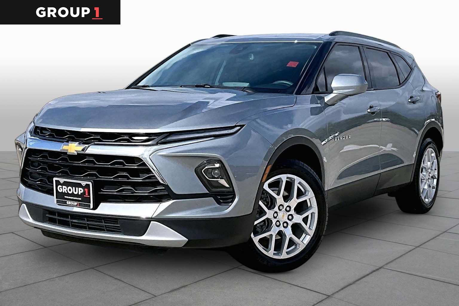 Used 2025 Chevrolet Blazer LT w/ Convenience Package FWD image 1
