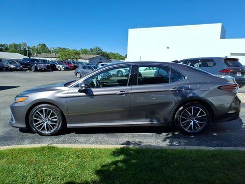 Certified 2023 Toyota Camry XLE FWD image 3