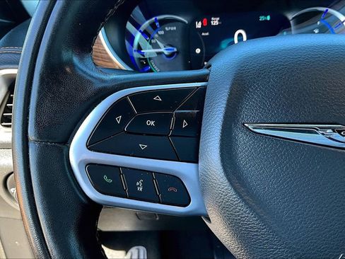 Used 2022 Chrysler Pacifica Pinnacle image 10