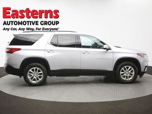 Used 2020 Chevrolet Traverse LT FWD image 46