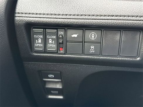 Certified 2023 Honda Odyssey Sport image 36