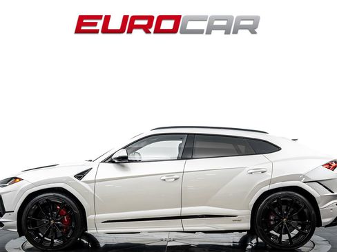 Used 2024 Lamborghini Urus S AWD/4WD image 2
