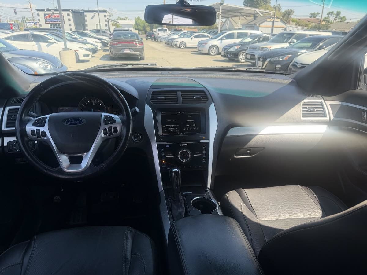 Used 2015 Ford Explorer Sport w/ Equipment Group 401A AWD/4WD image 26