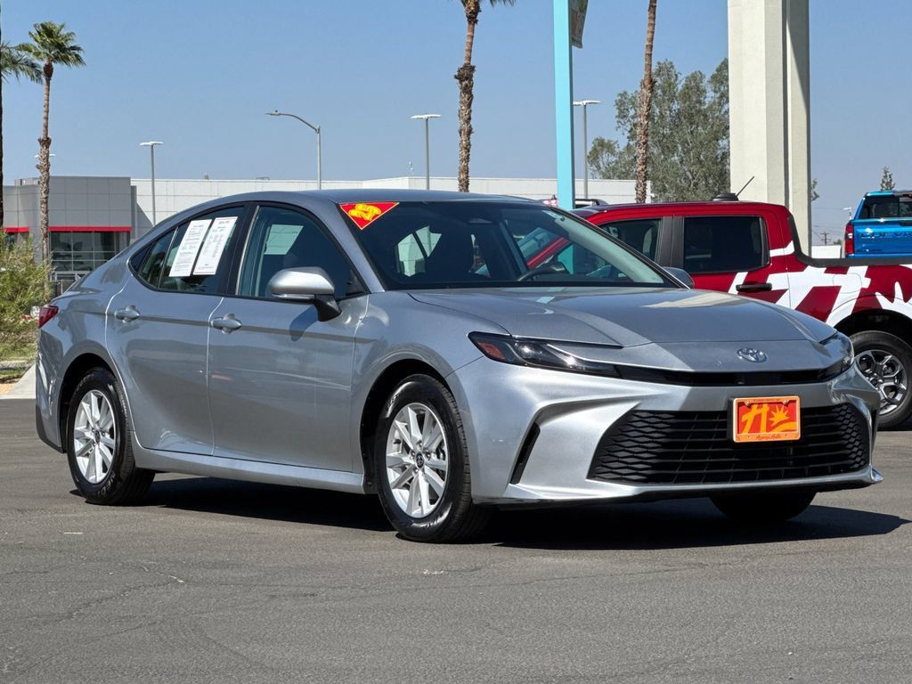 Used 2025 Toyota Camry LE FWD image 7