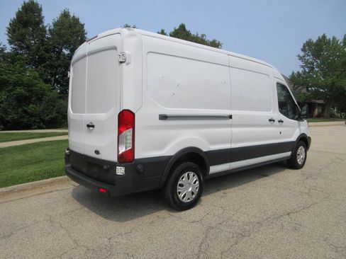 Used 2016 Ford Transit 250 148 Medium Roof RWD image 8