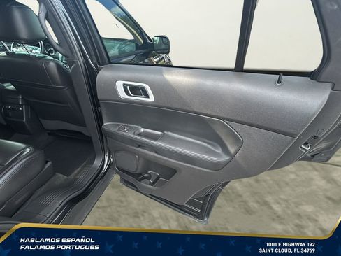 Used 2014 Ford Explorer XLT w/ Equipment Group 202A FWD image 26