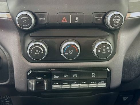 Used 2022 RAM 3500 Big Horn w/ Max Tow Package AWD/4WD image 14