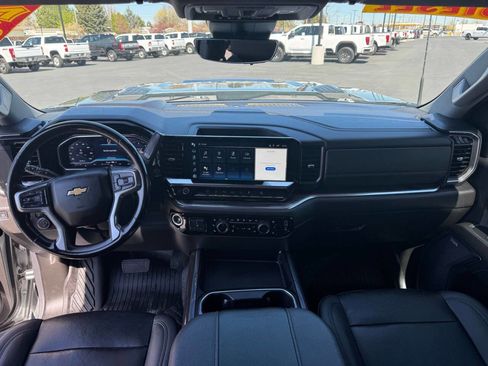 Used 2024 Chevrolet Silverado 2500 LTZ w/ LTZ Premium Package AWD/4WD image 32