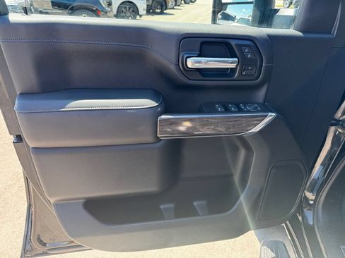 Used 2020 Chevrolet Silverado 2500 LTZ w/ LTZ Plus Package AWD/4WD image 10