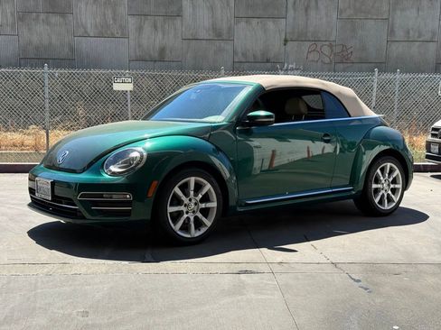 Used 2017 Volkswagen Beetle 1.8T SEL image 3
