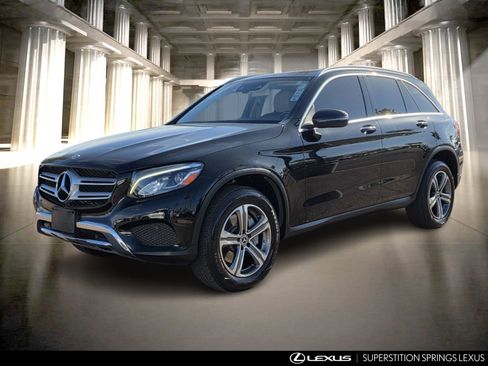 Used 2019 Mercedes-Benz GLC 300 4MATIC image 8