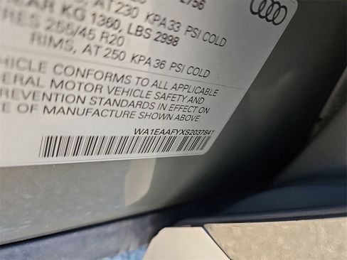 Certified 2025 Audi Q5 2.0T Premium Plus image 15