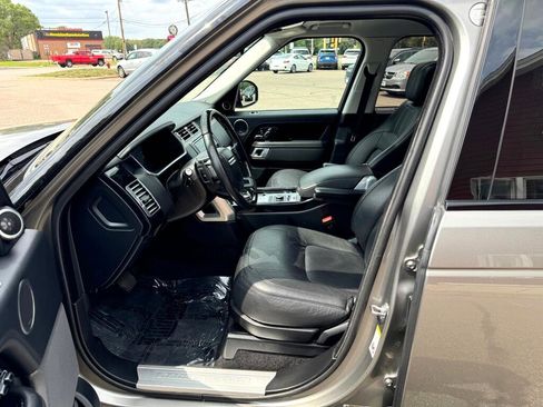 Used 2018 Land Rover Range Rover HSE image 21