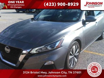 Used 2022 Nissan Altima 2.5 SV