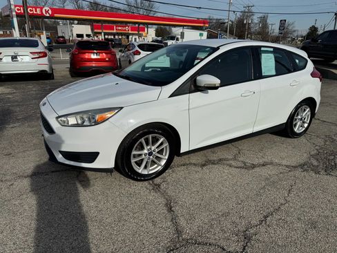 Used 2015 Ford Focus SE image 6