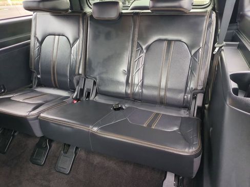 Used 2022 Ford Expedition Max Platinum image 20