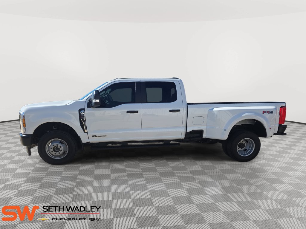 Used 2025 Ford F350 XL w/ XL Driver Assist Package AWD/4WD image 4