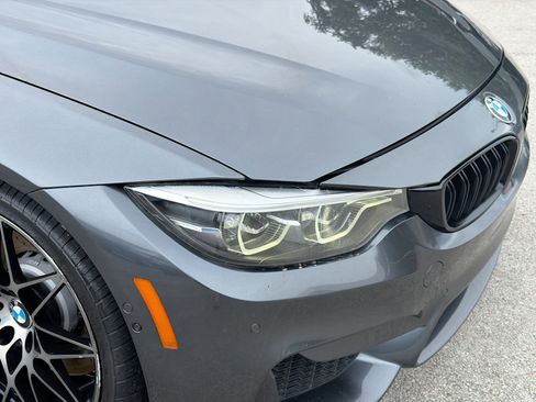 Used 2018 BMW M4 Convertible w/ Competition Package RWD image 32
