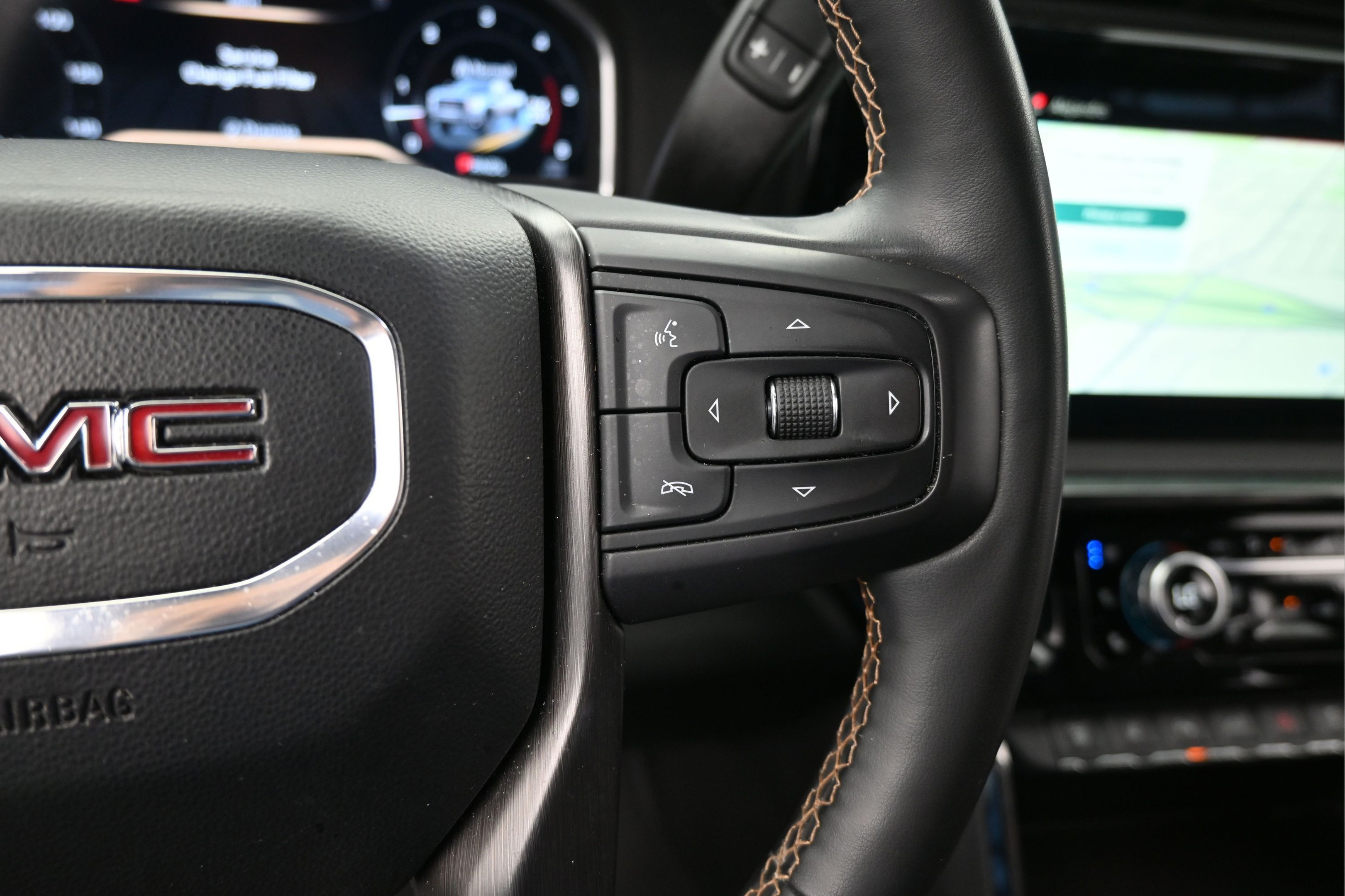 Used 2024 GMC Sierra 2500 AT4 w/ AT4 Premium Plus Package AWD/4WD image 15