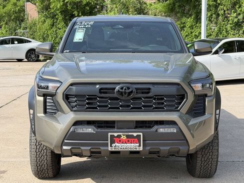 New 2026 Toyota Tacoma TRD Off-Road AWD/4WD image 8