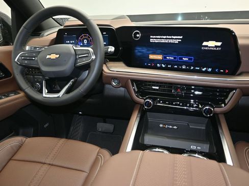 New 2026 Chevrolet Suburban High Country RWD image 28