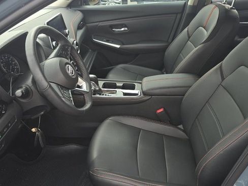 Used 2024 Nissan Sentra SR w/ SR Premium Package image 3