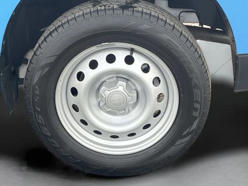 Used 2024 Ford Maverick XL image 11