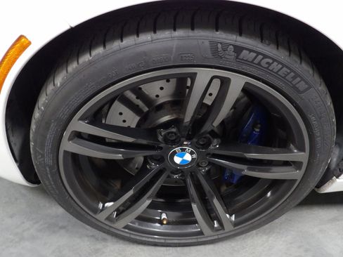 Used 2017 BMW M2 image 25