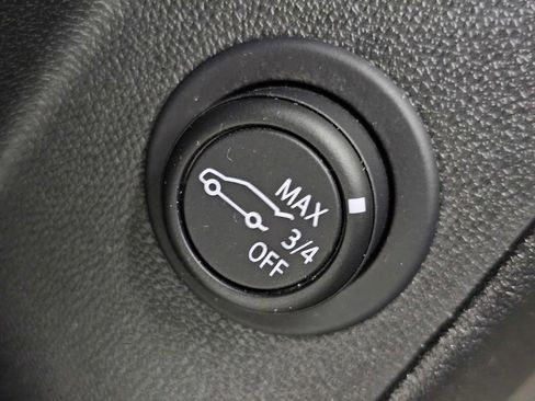 Used 2022 Chevrolet Equinox LT image 33