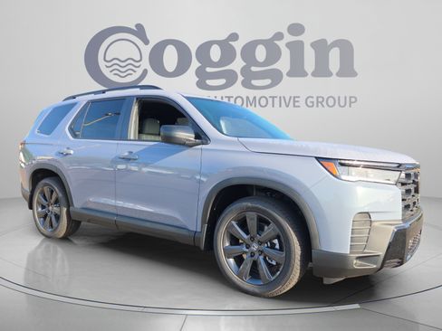New 2026 Honda Pilot Sport image 7