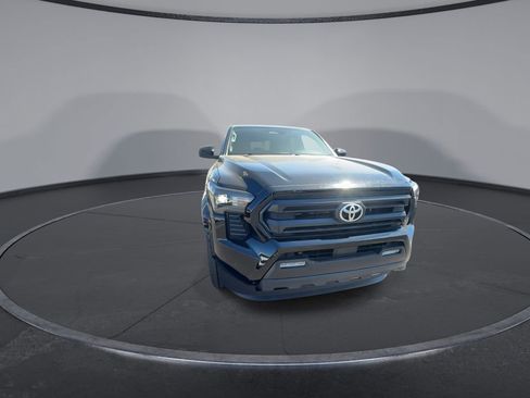 Used 2024 Toyota Tacoma SR5 AWD/4WD image 9