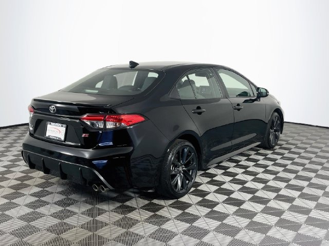 Used 2024 Toyota Corolla SE w/ SE Premium Package FWD image 8