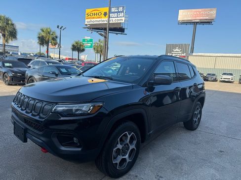 Used 2022 Jeep Compass Trailhawk image 7