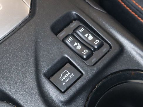 Used 2023 Subaru Crosstrek 2.0i Premium image 4