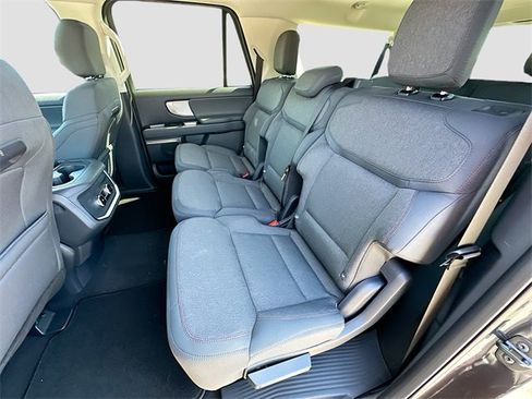 New 2025 Ford Expedition Max Active image 17