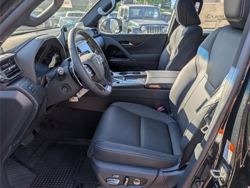 New 2026 Lexus LX 700h Luxury AWD/4WD image 15