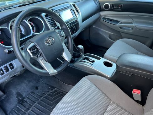 Used 2014 Toyota Tacoma 4x4 Double Cab image 11
