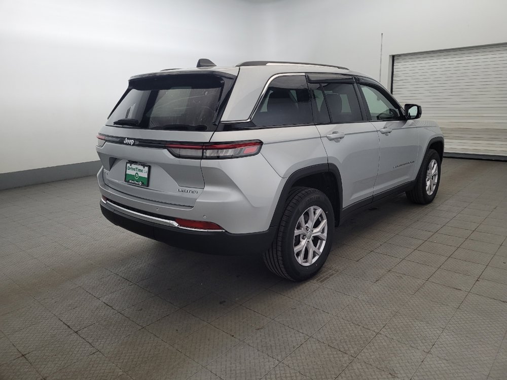 Used 2022 Jeep Grand Cherokee Limited AWD/4WD image 9