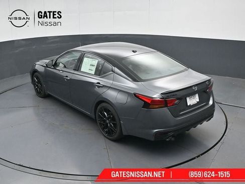 New 2026 Nissan Altima 2.5 SR w/ SR Midnight Edition Package FWD image 50
