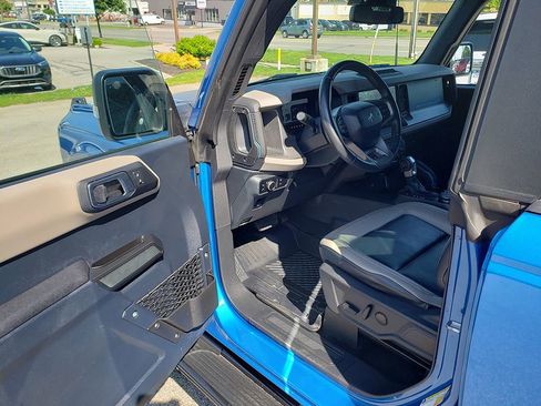 Used 2024 Ford Bronco Wildtrak AWD/4WD image 9