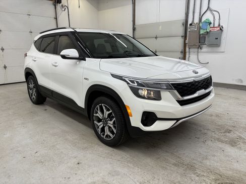 Used 2021 Kia Seltos EX image 5