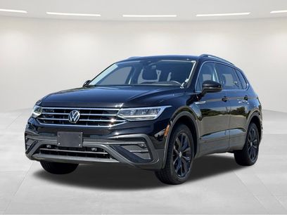 Used 2024 Volkswagen Tiguan SE