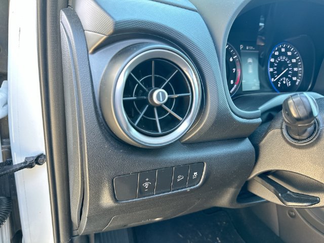 Used 2023 Hyundai Kona SEL FWD image 56