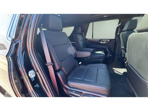 Certified 2024 Chevrolet Tahoe Z71 w/ Luxury Package AWD/4WD image 31