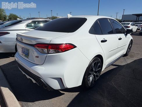 Used 2022 Toyota Corolla SE w/ Carpet Mat Package (TMS) image 4